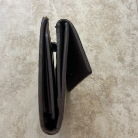 Gucci monogram wallet - Picture 9 of 13